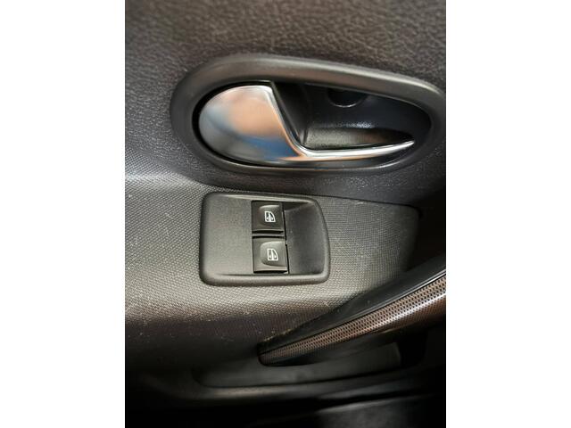 Dacia SANDERO 0.9 TCe SL Stepway. Trekhaak!