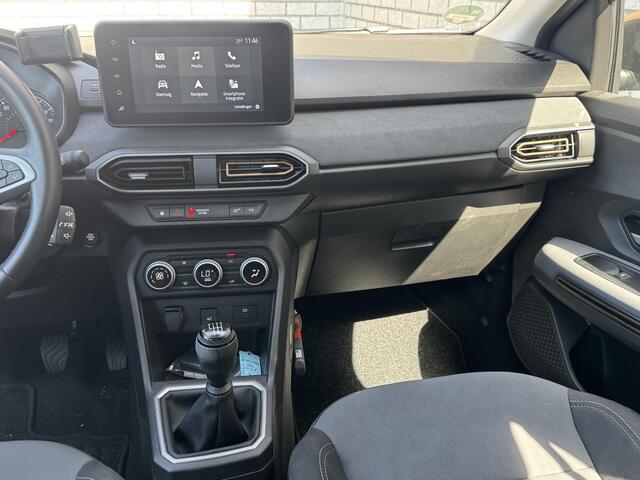 Dacia SANDERO Stepway 1.0 TCe 110 Extreme | Navigatie | Achteruitrijcamera | All-Season Banden | Apple CarPlay / Android Auto |
