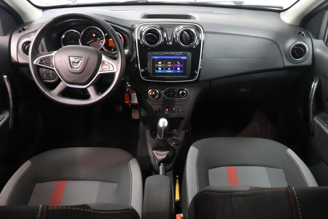 Dacia SANDERO 0.9 TCe Tech Road | Camera | Climate control | Navigatie | Trekhaak | Cruise control |
