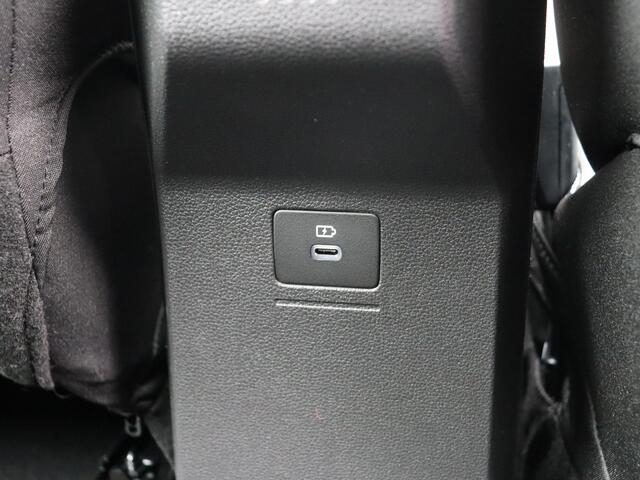 Dacia SANDERO Limited Edition Hybrid | Achteruitrijcamera | Bekleding 'Expression' | Cruise Control en snelheidsbegrenzer