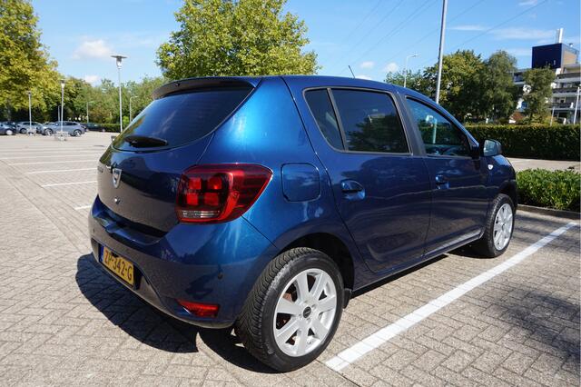 Dacia SANDERO 1.0 SCe Laureate navi, camera.