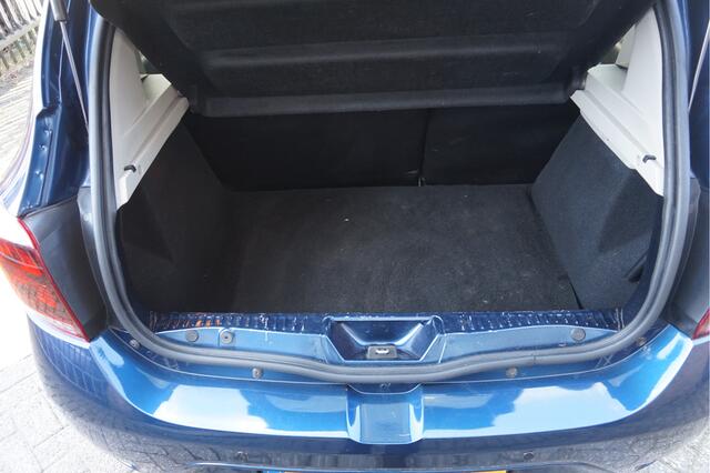 Dacia SANDERO 1.0 SCe Laureate navi, camera.