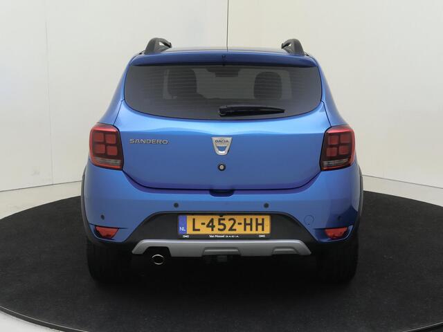 Dacia SANDERO TCe90 Tech Road | Navigatie | Parkeersensoren | Trehaak |