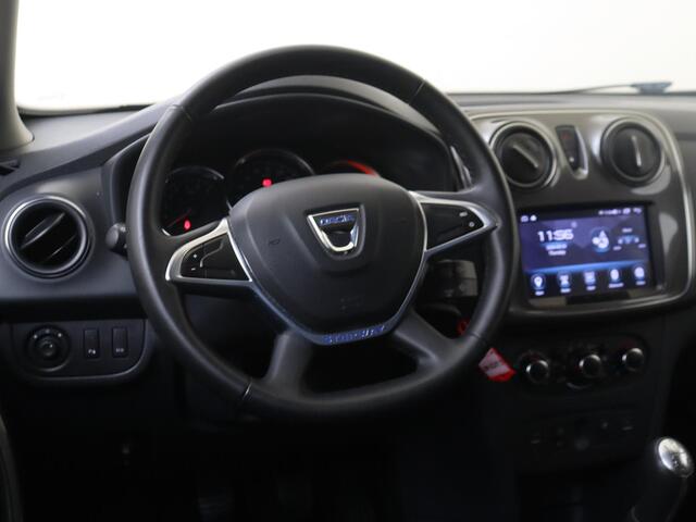Dacia SANDERO TCe90 Tech Road | Navigatie | Parkeersensoren | Trehaak |