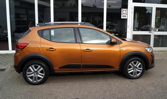 Dacia SANDERO Stepway 1.0 TCe 90 Comfort Navi,Camer,Cruise,Airco,Trekhaak,RIJKLAARPRIJS!!