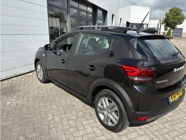Dacia SANDERO Stepway 1.0 TCe 90 PK Comfort | Automaat | Camera achter | Climate controle | Stoelverwarming voor | 4 seizoensbanden | Pack assist |