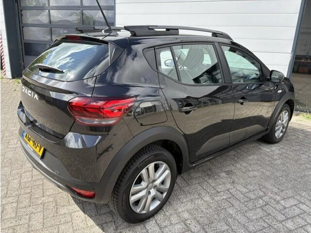 Dacia SANDERO Stepway 1.0 TCe 90 PK Comfort | Automaat | Camera achter | Climate controle | Stoelverwarming voor | 4 seizoensbanden | Pack assist |