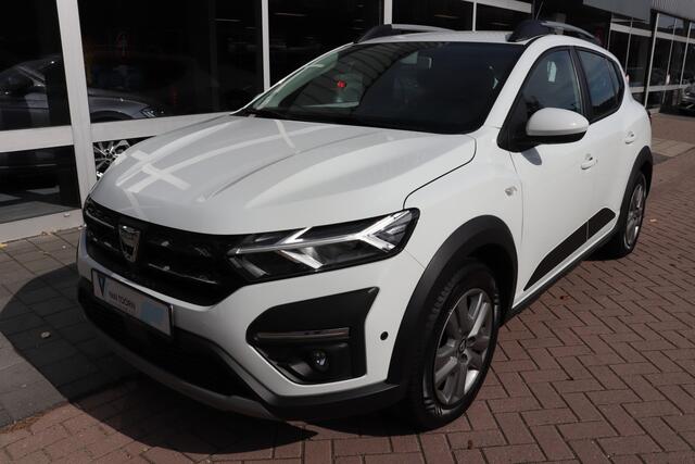 Dacia SANDERO Stepway Automaat. 1.0 TCe 90 Comfort Trekhaak, dode hoek sensoren.