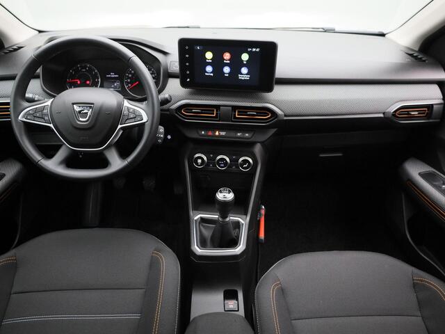 Dacia SANDERO Stepway 1.0 TCe 90 Comfort | Trekhaak | Pack Easy | Pack Assist | 16" LMV 'Mahalia' | Climate Control | Licht- & Regensensor | LED-Verlichting | Cruise Control & Snelheidsbegrenzer | Apple Carplay & Android Auto