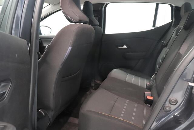 Dacia SANDERO Stepway 1.0 TCe 90 Comfort | Camera | Climate control | AppleCarplay AndroidAuto navigatie | Trekhaak | Cruise control |
