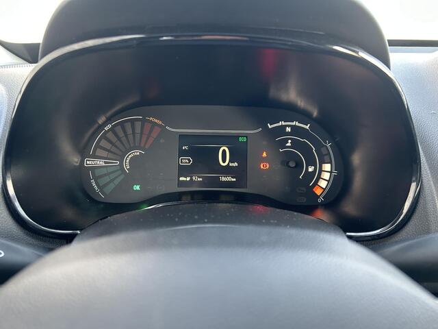 Dacia Spring Expression 27 kWh Automaat / Navigatie / SoH Accu 94% / Achteruitrijcamera / Android Auto/Apple Carplay