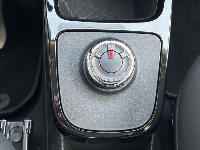 Dacia Spring Expression 27 kWh Automaat / Navigatie / SoH Accu 94% / Achteruitrijcamera / Android Auto/Apple Carplay