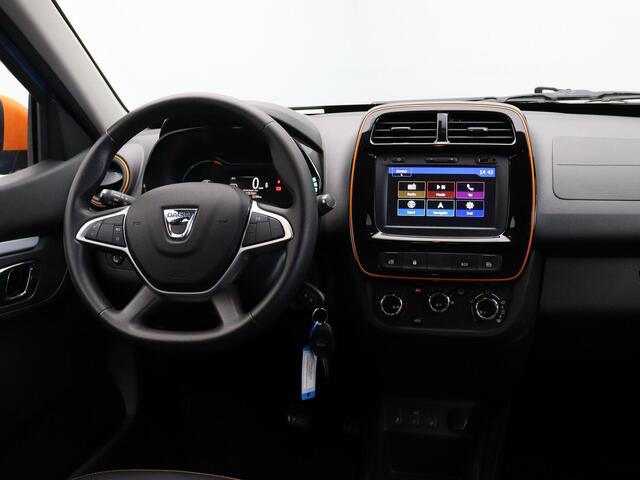 Dacia Spring Comfort Plus (Orange Pack) 27 kWh | Accu Score 94% | Achteruitrijcamera | Navigatie | CCS snelladen | Apple carplay |