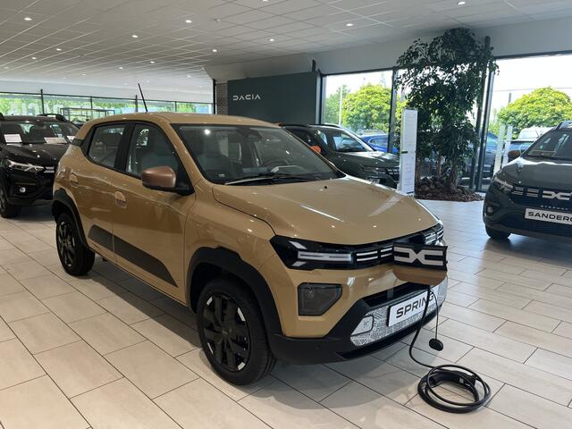 Dacia Spring Extreme 65 26.8 kWh Launch Edition | Navigatie | Airco | Cruise | Camera | 30 kW DC laden | Sensoren v+a | SNEL RIJDEN ! |