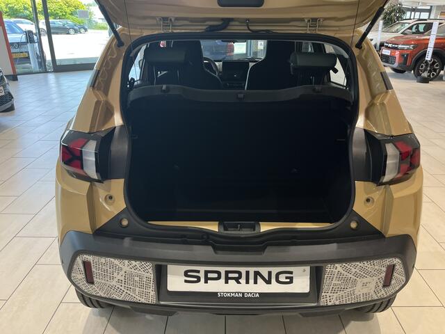 Dacia Spring Extreme 65 26.8 kWh Launch Edition | Navigatie | Airco | Cruise | Camera | 30 kW DC laden | Sensoren v+a | SNEL RIJDEN ! |