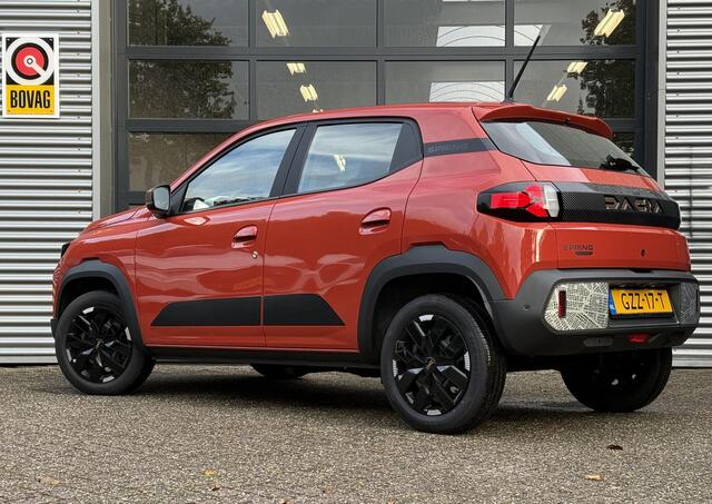 Dacia Spring Extreme 65 26.8 kWh l Snel Laden l Parkeersensoren l Navi l Camera l AppleCarplay
