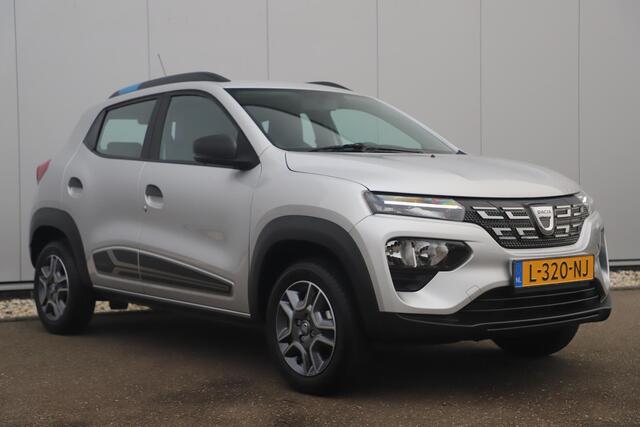 Dacia Spring Business 27 kWh Automaat Leder Navigatie Camera Airco Cruise 14 inch LMV Elektrische Ramen Dealer Onderhouden!
