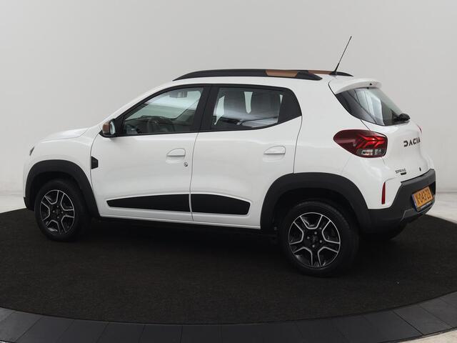 Dacia Spring Extreme 27 kWh | Leder | Carplay | Camera | Airco | Navigatie | Parkeerhulp | Speedlimiter | Bluetooth