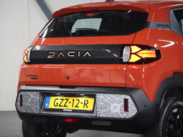 Dacia Spring Extreme 65PK 26.8 kWh | 1ste eigenaar | AppleCarPlay/AndroidAuto | ACCURAPPORT 97% | Airco | Navigatie | Cruise Control | Camera | DAB Radio | Isofix | Parkeersensoren |