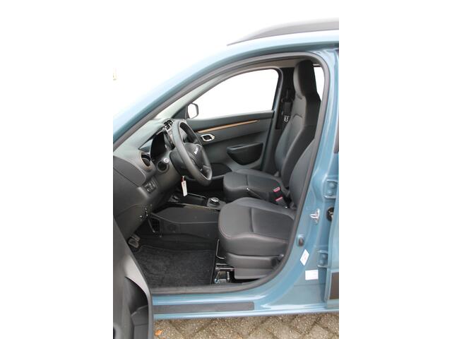 Dacia Spring Extreme 65 PK 27 kWh | Snellader 30 KW | camera achter | Apple car play | State Blue | NAVI |