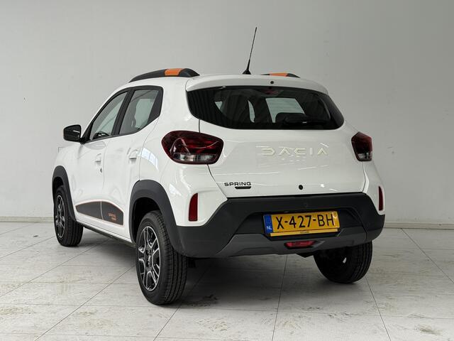 Dacia Spring Expression 27 kWh | SOH 95% | Achteruitrijcamera | Navigatie | Apple CarPlay / Android Auto | DAB+ |