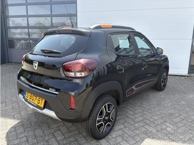 Dacia Spring Comfort Plus 27 kWh (SOH 92,8%) | Airco | Camera achter | Ramen en spiegels voor elektrisch bedienbaar |