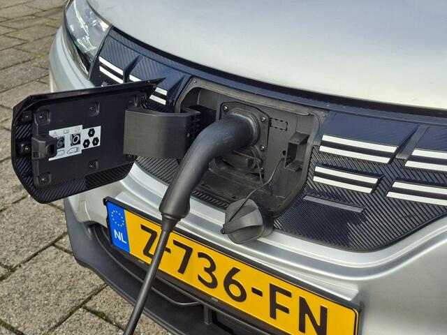 Dacia Spring Expression 27 kWh Carplay SOH-92% Navigatie LM Velgen Camera Lederen Interieur PDC-Achter