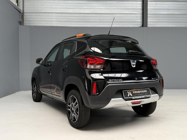 Dacia Spring Comfort Plus (Orange Pack) 27 kWh GARANTIE|Camera|DAB|Leder|Airco