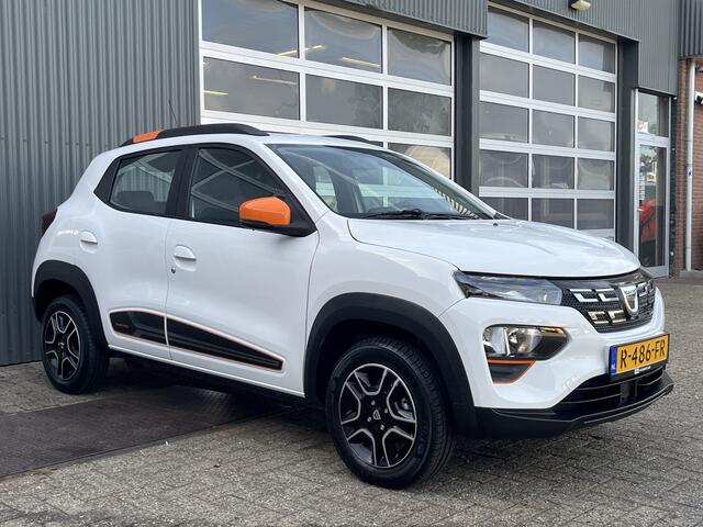 Dacia Spring Comfort Plus 27 kWh Airco Cruise controle Telefoonverbinding Navigatiesysteem Oplaadkabel Stuurwielbediening