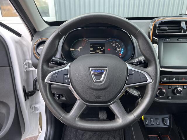 Dacia Spring Comfort Plus 27 kWh Airco Cruise controle Telefoonverbinding Navigatiesysteem Oplaadkabel Stuurwielbediening
