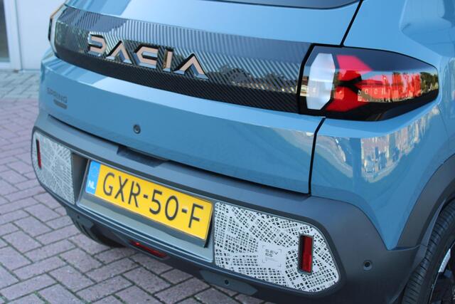 Dacia Spring Extreme 65 26.8 kWh PARKEERHULP VOOR EN ACHTER-NAVIGATIE-10DKM!