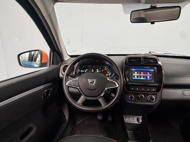 Dacia Spring Comfort Plus (Orange Pack) 27 kWh Nwe Accu|GARANTIE|Camera|Leder|DAB