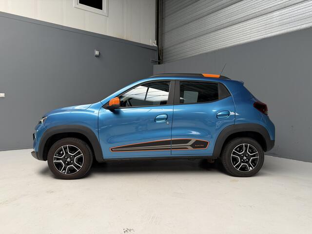 Dacia Spring Comfort Plus (Orange Pack) 27 kWh Nwe Accu|GARANTIE|Camera|Leder|DAB