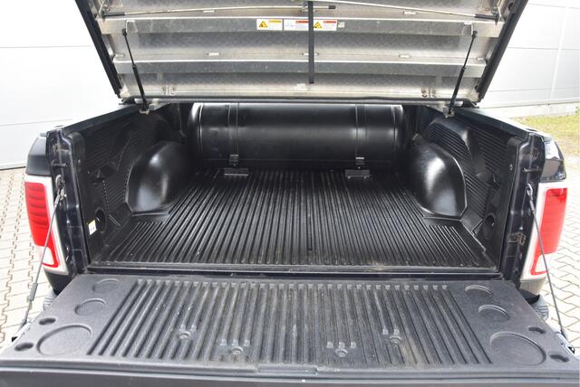 Dodge 1500 Ram 5.7 V8 4x4 Crew Cab Laramie | Luchtvering | Diamondback Tonneau |