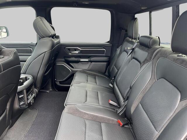 Dodge 1500 Ram 5.7 V8 4x4 Crew Cab Laramie | Model24 | Adaptieve cruise control | Incl Undercover| 360gr camera| Panorama | Trekhaak | LPG| | NIEUWE AUTO | Geheel rijklaarprijs | DIRECT RIJDEN |