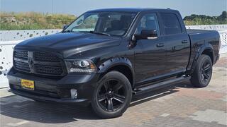 dodge-1500-laramie-sport-4x4-crew-c