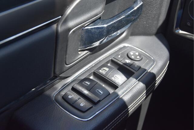 Dodge 1500 Ram 5.7 V8 Crew Cab 5'7 Sport | Trekhaak 3500kg |
