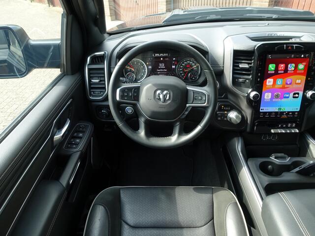 Dodge 1500 Ram 5.7 V8 4x4 Crew Cab Laramie Aut- Prins Onderbouw, Carplay, Alpine Audio, Stoelventilatie, Stuur/Stoelverwarming, Memory