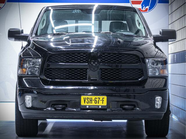 Dodge 1500 Ram SLT Classic Night | 5.7L HEMI V8 | Nieuw geleverd