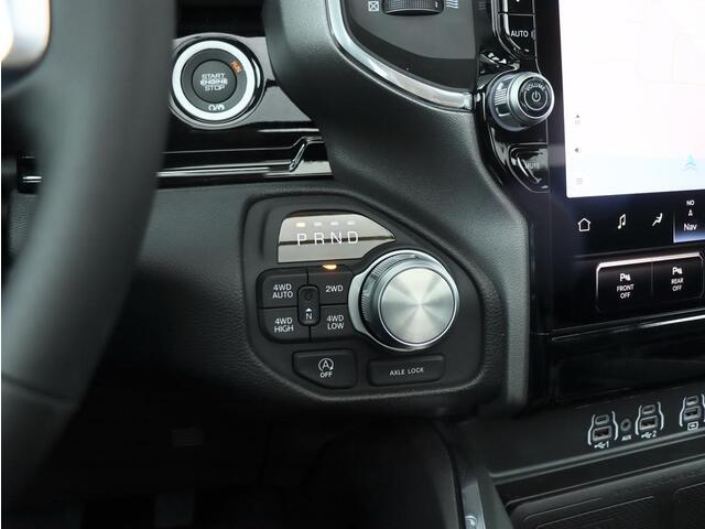 Dodge 1500 Ram 3.0 L6 4x4 Crew Cab Laramie | 2025 Model | Luchtvering | nieuwe schermen | LPG |