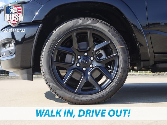 Dodge 1500 RAM Laramie | Night Edition | 2025 Panorama | Niveau regeling | 14,5-inch Touchscreen | Passenger Display Meerprijs extra opties / Accessoires - Deksel, Backflip, Fenders, wraps, Stripings etc