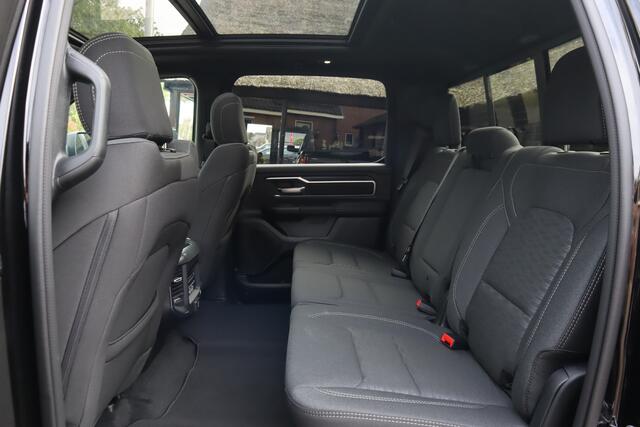 Dodge 1500 Ram 2025 3.0L BIGHORN NIGHT | OP VOORRAAD | NIEUW | Panoramadak