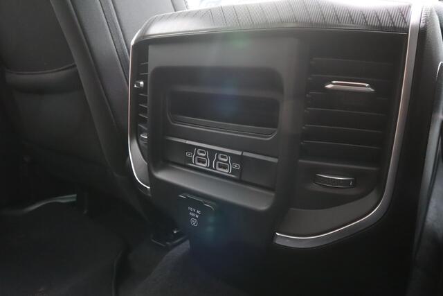 Dodge 1500 Ram 2025 3.0L BIGHORN NIGHT | OP VOORRAAD | NIEUW | Panoramadak