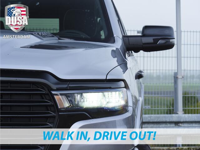 Dodge 1500 RAM Laramie | Night Edition | Crew Cab | 4X4 | 2025 Panorama | Niveau regeling | 14,4-inch Touchscreen | Passenger Display Meerprijs extra opties / Accessoires - Deksel, Backflip, Fenders, wraps, Stripings etc