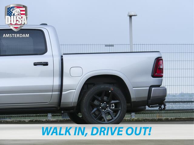 Dodge 1500 RAM Laramie | Night Edition | Crew Cab | 4X4 | 2025 Panorama | Niveau regeling | 14,4-inch Touchscreen | Passenger Display Meerprijs extra opties / Accessoires - Deksel, Backflip, Fenders, wraps, Stripings etc
