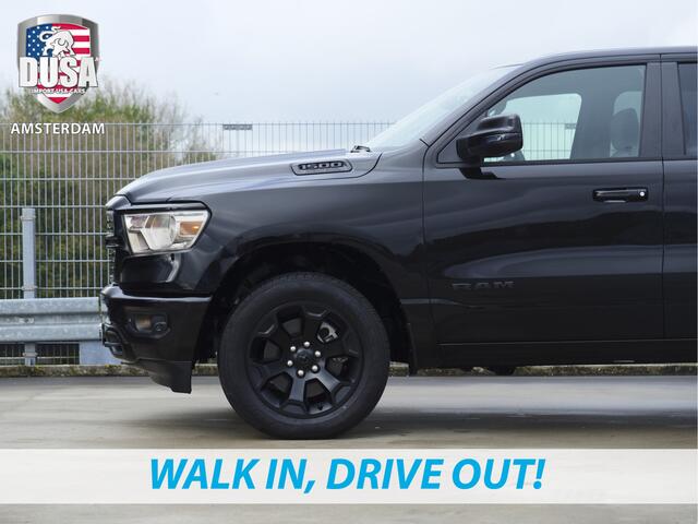 Dodge 1500 Ram | Big Horn | Night Edition | 5.7 V8 | 4x4 | Crew Cab Nieuw binnen! Meerprijs extra opties / Accessoires zoals Deksel, Backflip, Fenders, wraps, Stripings etc