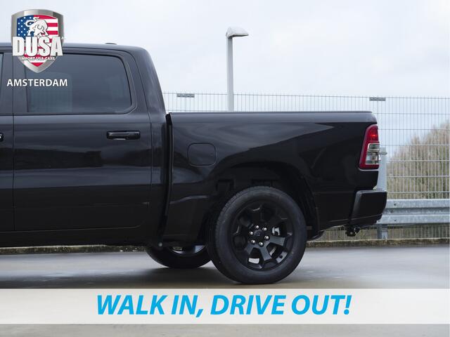 Dodge 1500 Ram | Big Horn | Night Edition | 5.7 V8 | 4x4 | Crew Cab Nieuw binnen! Meerprijs extra opties / Accessoires zoals Deksel, Backflip, Fenders, wraps, Stripings etc