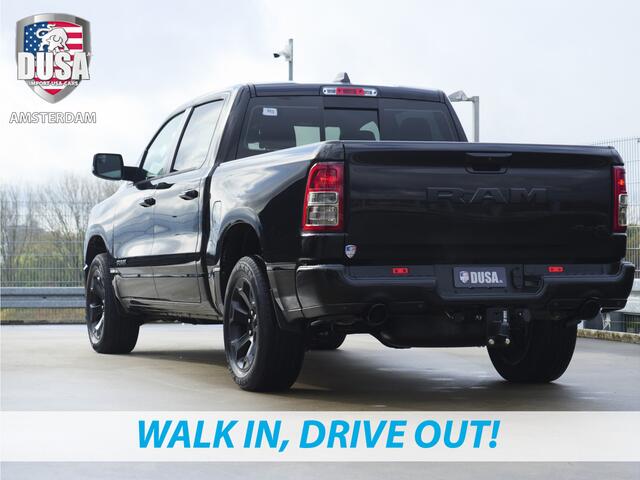 Dodge 1500 Ram | Big Horn | Night Edition | 5.7 V8 | 4x4 | Crew Cab Nieuw binnen! Meerprijs extra opties / Accessoires zoals Deksel, Backflip, Fenders, wraps, Stripings etc