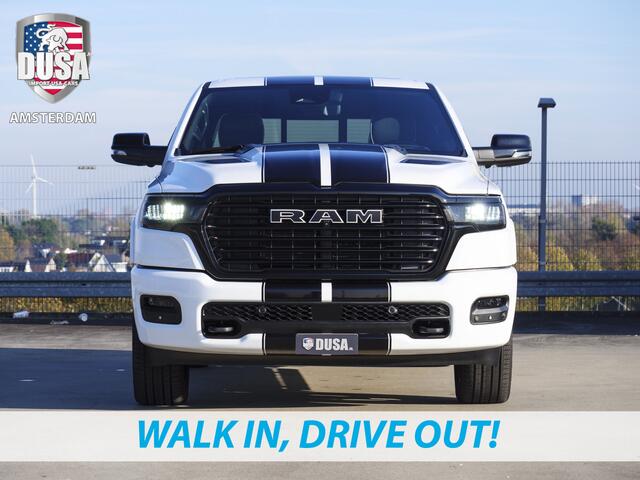 Dodge 1500 RAM Laramie | Night Edition | Crew Cab | 4X4 | 2025 Panorama | Niveau regeling | 14,4-inch Touchscreen | Passenger Display Meerprijs extra opties / Accessoires zoals Deksel, Backflip, Fenders, wraps, Stripings etc