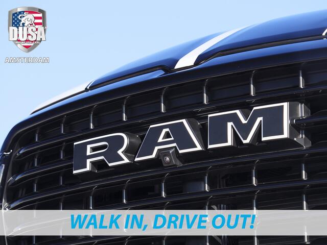 Dodge 1500 RAM Laramie | Night Edition | Crew Cab | 4X4 | 2025 Panorama | Niveau regeling | 14,4-inch Touchscreen | Passenger Display Meerprijs extra opties / Accessoires zoals Deksel, Backflip, Fenders, wraps, Stripings etc